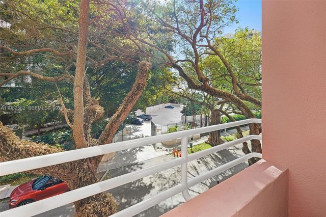 2801 Florida Ave 220, Miami, FL 33133