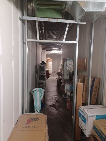 39 Trotter, Weymouth, MA 02190