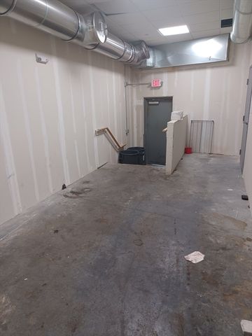 39 Trotter, Weymouth, MA 02190