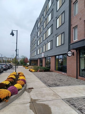 39 Trotter, Weymouth, MA 02190