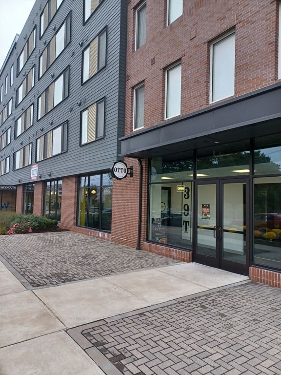 39 Trotter, Weymouth, MA 02190