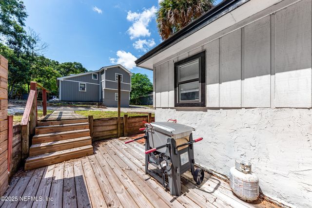 4154 TROUT RIVER Boulevard, Jacksonville, FL 32208
