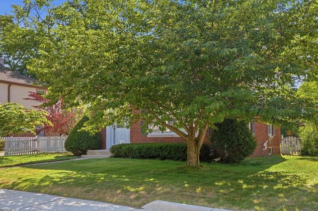 5331 N Lydell AVENUE, Glendale, WI 53217
