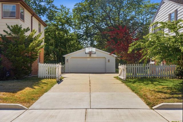 5331 N Lydell AVENUE, Glendale, WI 53217