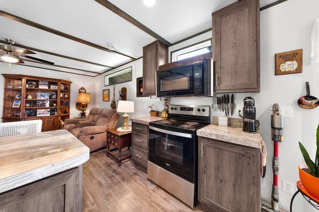 4450 County Road 3110, Campbell, TX 75422