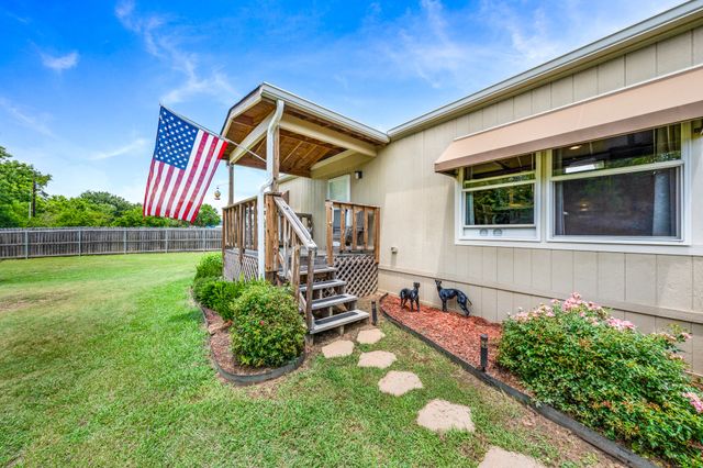 4450 County Road 3110, Campbell, TX 75422