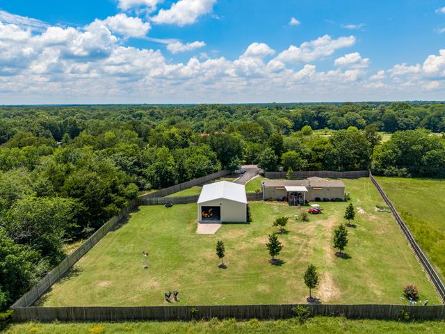 4450 County Road 3110, Campbell, TX 75422