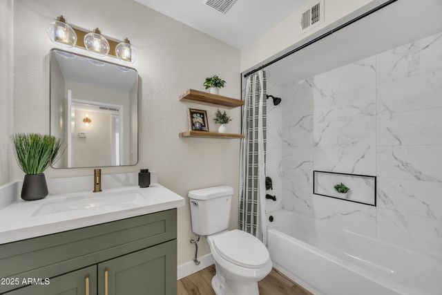 6605 N 46TH Lane, Glendale, AZ 85301