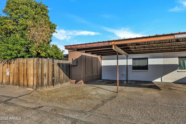 6605 N 46TH Lane, Glendale, AZ 85301