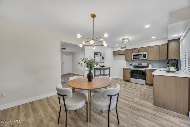 6605 N 46TH Lane, Glendale, AZ 85301