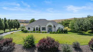 25905 S Sunset Meadow Loop, Kennewick, WA 99338