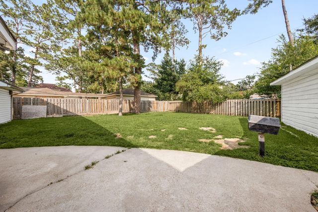 5407 Old Lodge Drive, Houston, TX 77066