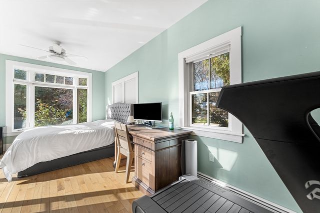 29 Cottage St, Wellesley, MA 02482