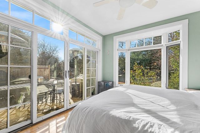 29 Cottage St, Wellesley, MA 02482