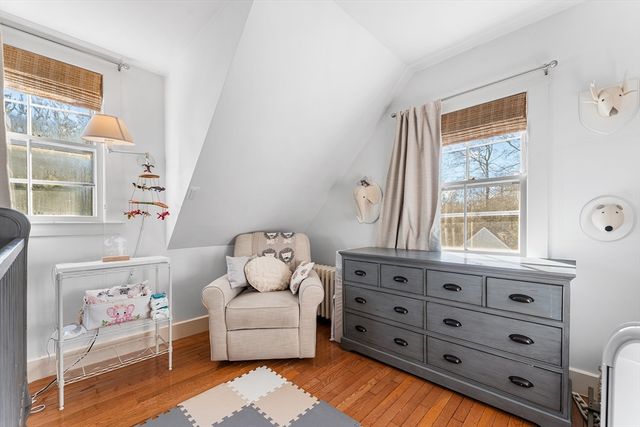 29 Cottage St, Wellesley, MA 02482