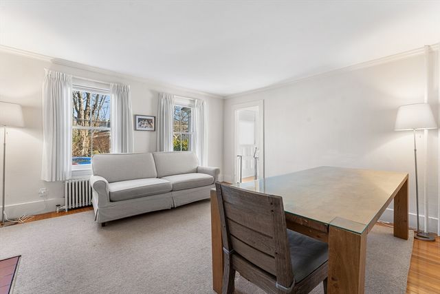 29 Cottage St, Wellesley, MA 02482
