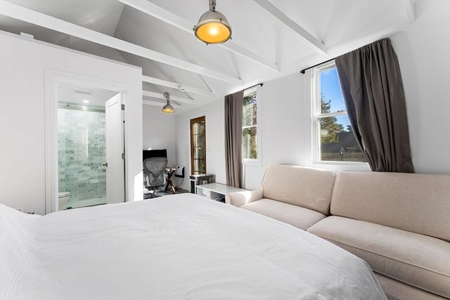 29 Cottage St, Wellesley, MA 02482