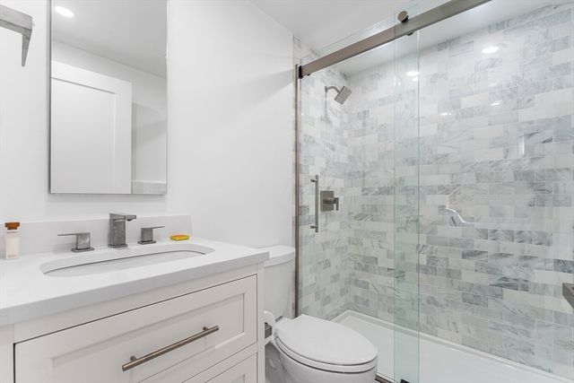 29 Cottage St, Wellesley, MA 02482