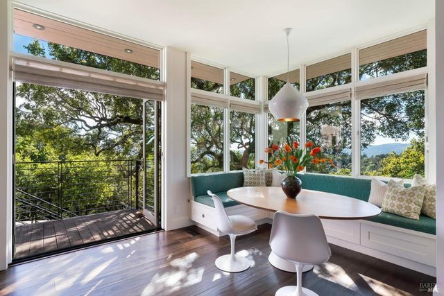 17355 Norrbom Rd, Sonoma, CA 95476