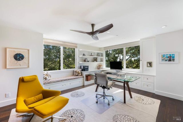 17355 Norrbom Rd, Sonoma, CA 95476