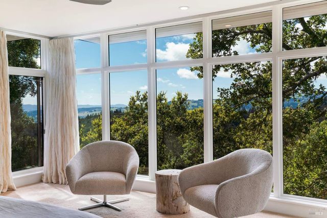 17355 Norrbom Rd, Sonoma, CA 95476