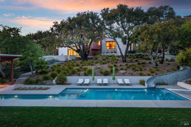 17355 Norrbom Rd, Sonoma, CA 95476