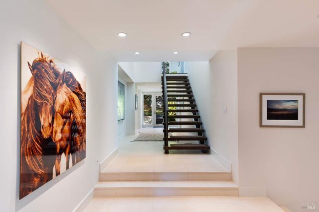 17355 Norrbom Rd, Sonoma, CA 95476