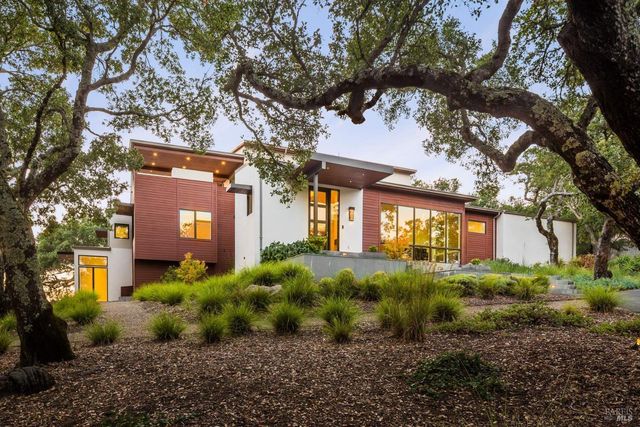 17355 Norrbom Rd, Sonoma, CA 95476