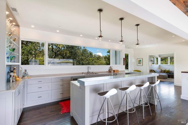 17355 Norrbom Rd, Sonoma, CA 95476