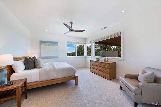 17355 Norrbom Rd, Sonoma, CA 95476