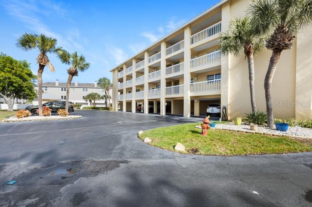 1125 PINELLAS BAYWAY S 106, Tierra Verde, FL 33715