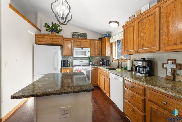 209 W Ironwood St Street, Brandon, SD 57005