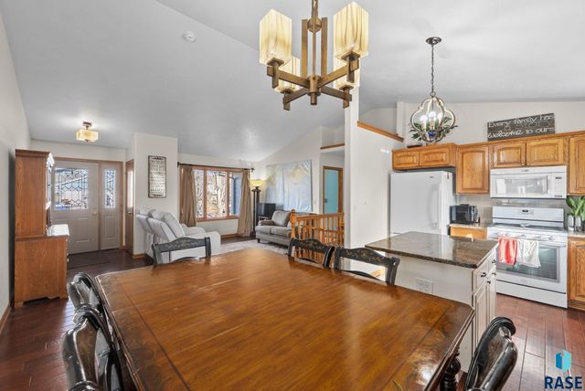 209 W Ironwood St Street, Brandon, SD 57005