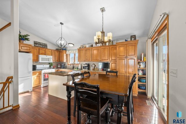 209 W Ironwood St Street, Brandon, SD 57005