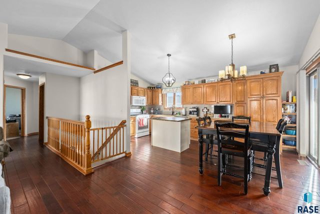 209 W Ironwood St Street, Brandon, SD 57005