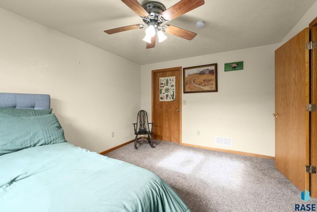 209 W Ironwood St Street, Brandon, SD 57005