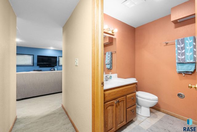 209 W Ironwood St Street, Brandon, SD 57005