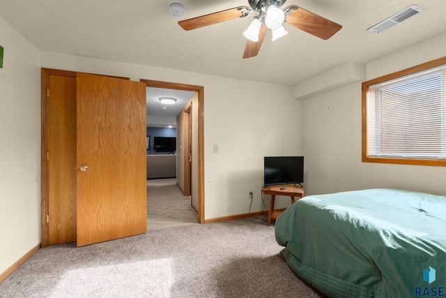 209 W Ironwood St Street, Brandon, SD 57005