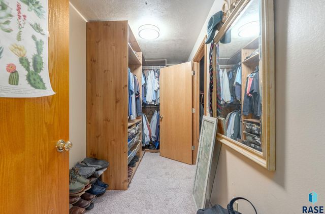 209 W Ironwood St Street, Brandon, SD 57005