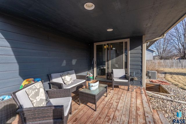 209 W Ironwood St Street, Brandon, SD 57005