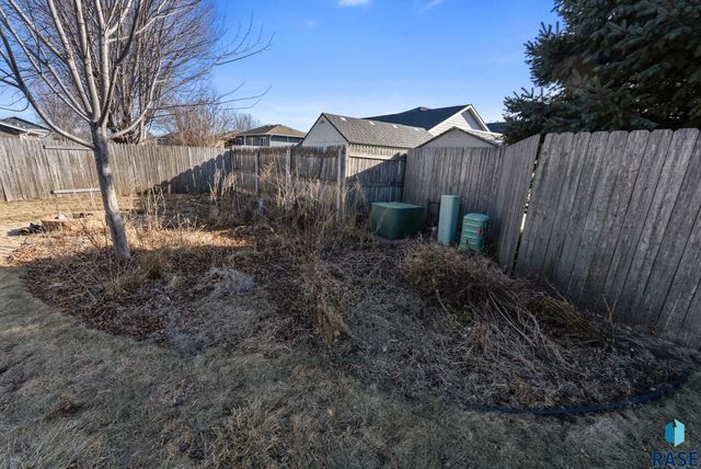 209 W Ironwood St Street, Brandon, SD 57005