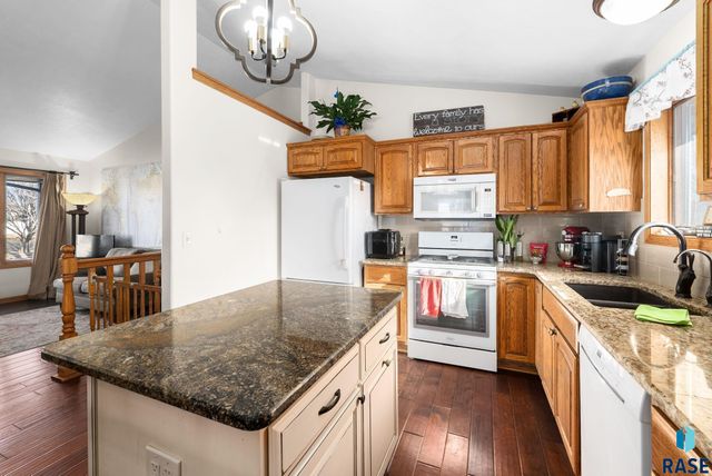 209 W Ironwood St Street, Brandon, SD 57005