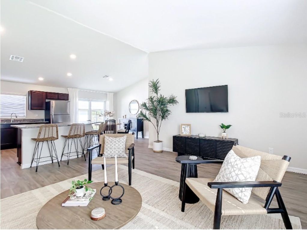Image 4 of property listing at 100 PORT ROYAL DRIVE, Palm Coast, FL 32164