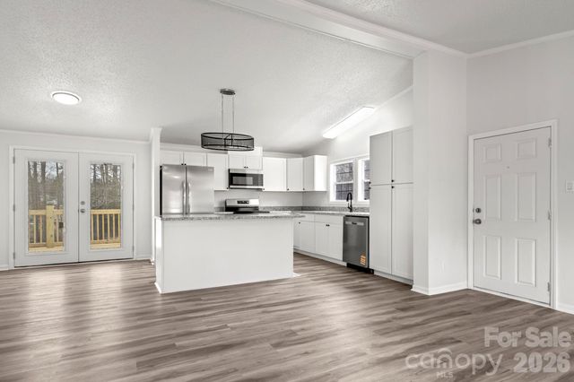 1003 Wesbrooke Court, Bessemer City, NC 28016