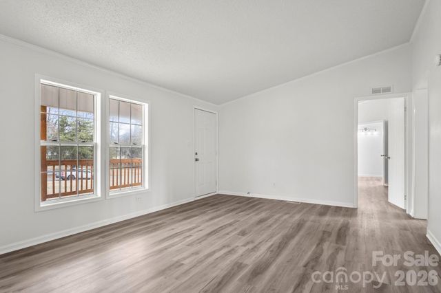 1003 Wesbrooke Court, Bessemer City, NC 28016