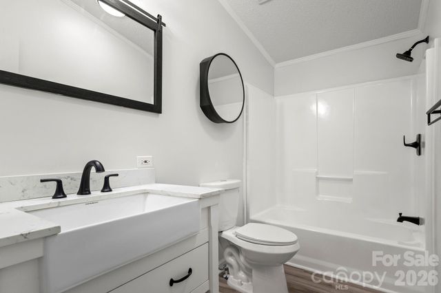 1003 Wesbrooke Court, Bessemer City, NC 28016