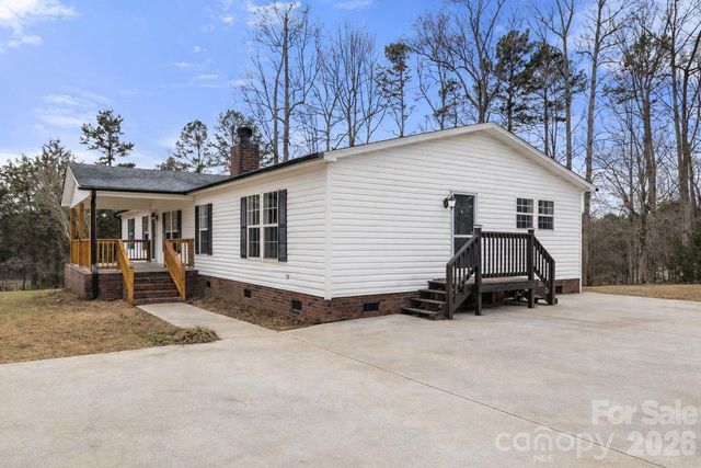 1003 Wesbrooke Court, Bessemer City, NC 28016