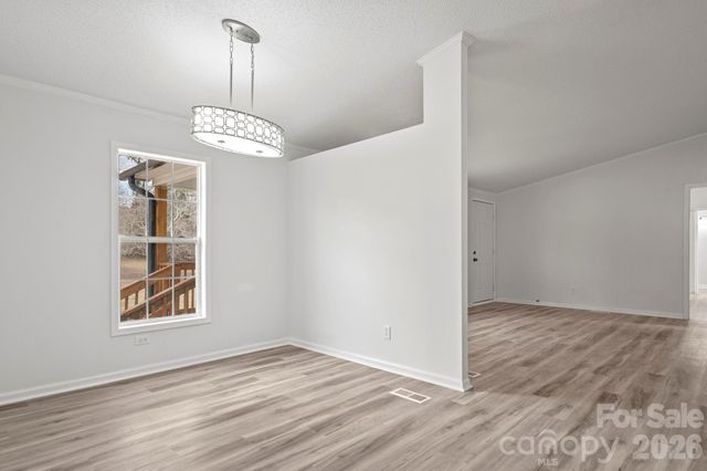 1003 Wesbrooke Court, Bessemer City, NC 28016