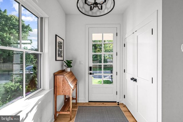 423 MAPLEWOOD AVE, Wayne, PA 19087