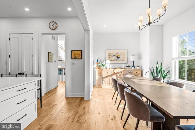 423 MAPLEWOOD AVE, Wayne, PA 19087